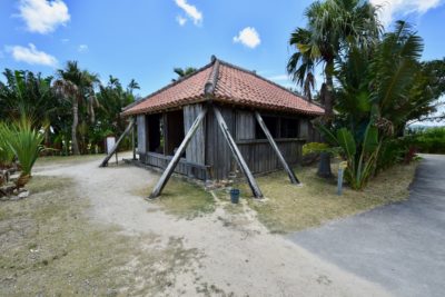 石垣やいま村